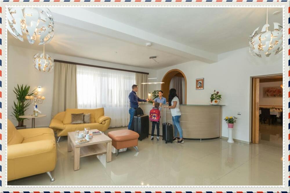 Hotel Luca Betzenstein Ngoại thất bức ảnh