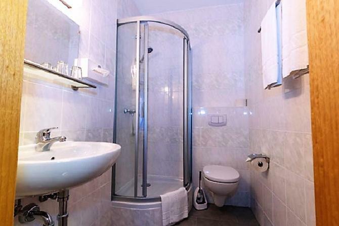 Hotel Luca Betzenstein Ngoại thất bức ảnh